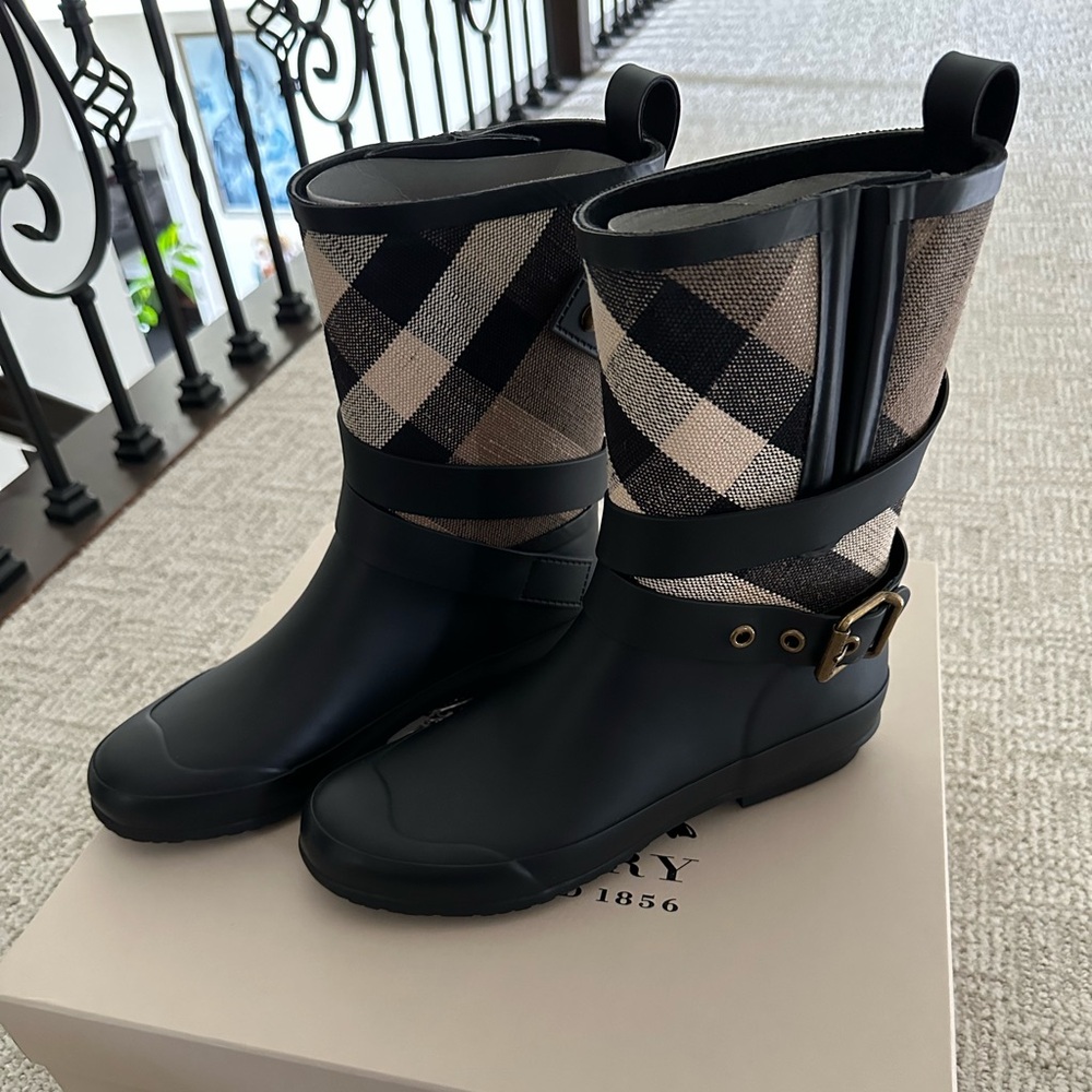 Burberry rain boots